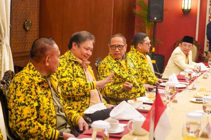 Susunan pimpinan sidang munas golkar 2024 adies kadir jadi ketua