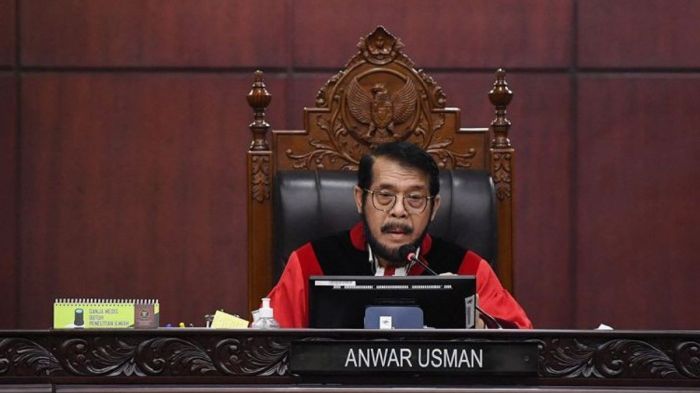 Mk tolak ubah syarat usia cagub anwar usman tak dilibatkan ambil putusan